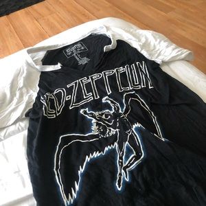 Led Zeppelin shirt